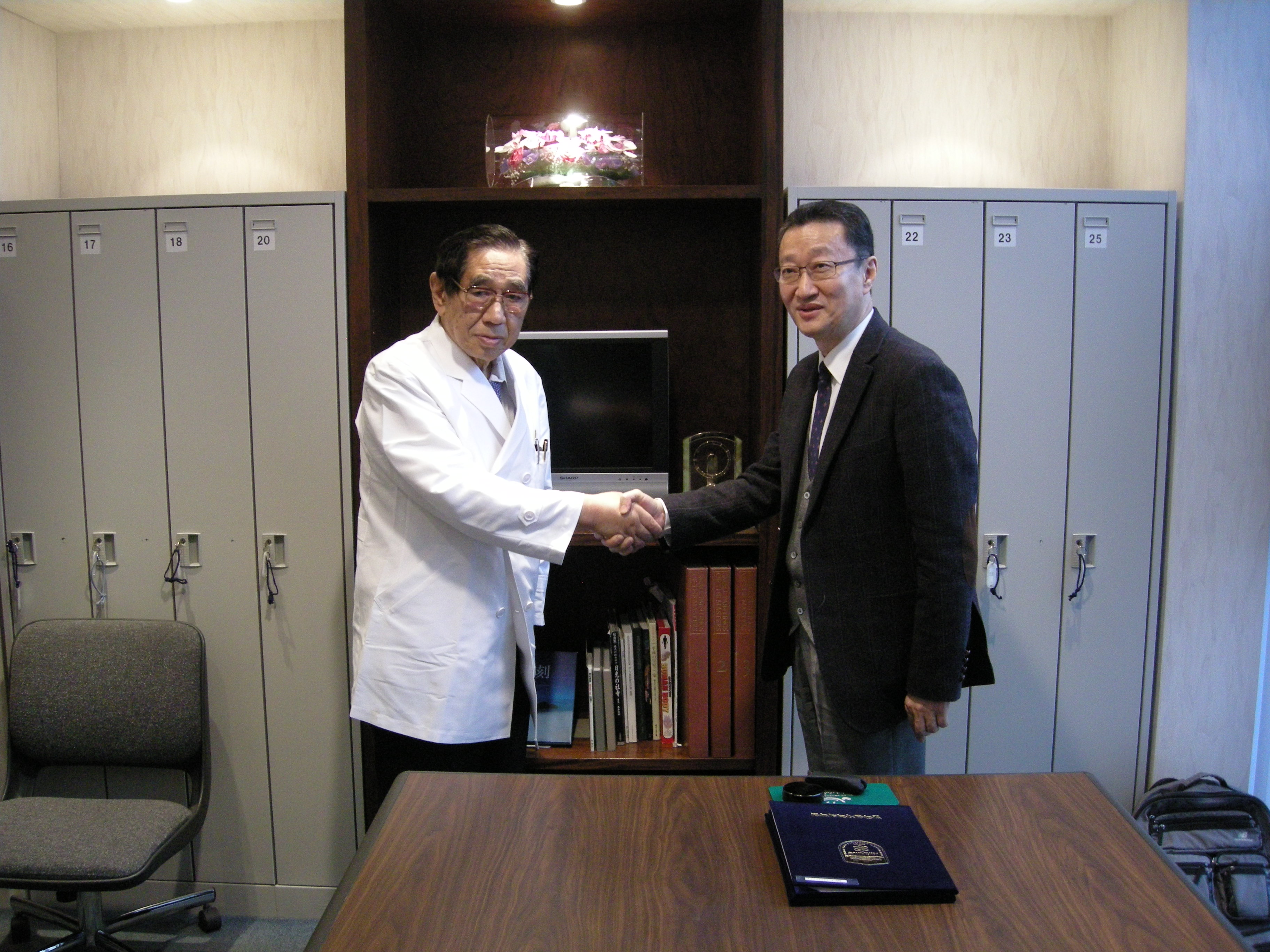 130215 카나우치메디칼클리닉 협약 체결